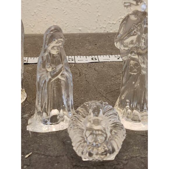 Glass Nativity Clear Crystal Glass Nativity Set 6 Pc Vintage Chip - Picture 6 of 9